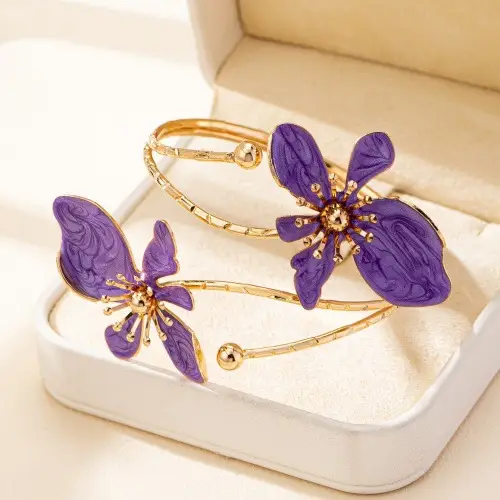 European and American Cross-Border Elegant and Simple Design, Fresh and Sweet Gold Enamel Craftsmanship Flower-Shaped Open Bracelet