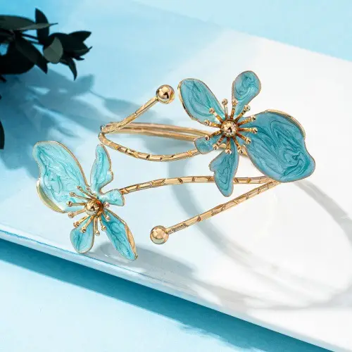 European and American Cross-Border Elegant and Simple Design, Fresh and Sweet Gold Enamel Craftsmanship Flower-Shaped Open Bracelet