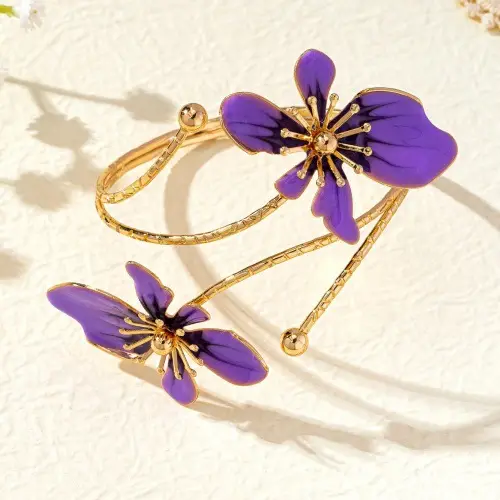 European and American Cross-Border Elegant and Simple Design, Fresh and Sweet Gold Enamel Craftsmanship Flower-Shaped Open Bracelet