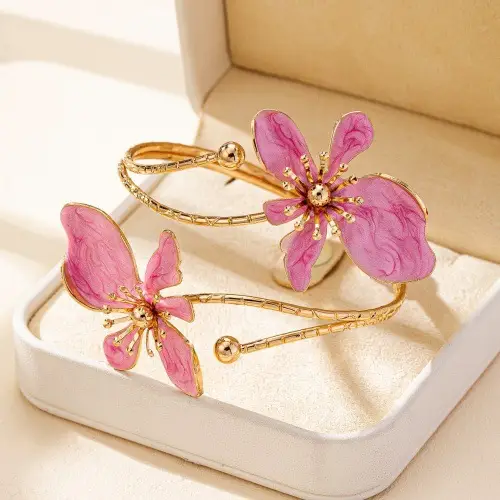European and American Cross-Border Elegant and Simple Design, Fresh and Sweet Gold Enamel Craftsmanship Flower-Shaped Open Bracelet
