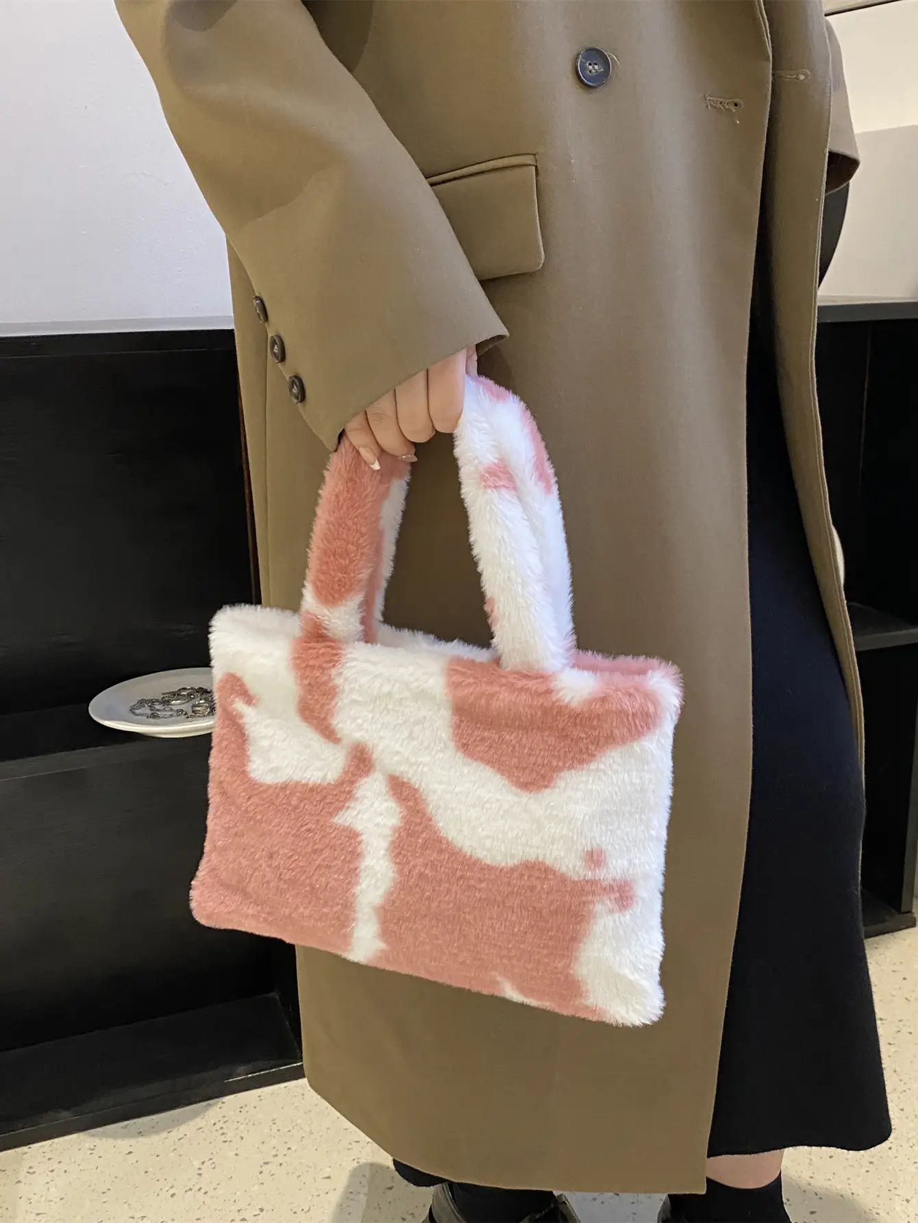 Cross-Border Bags Fashion Furry Handbags 2026 Foreign Trade Versatile Stylish Plush Women's Bags Trendy Cute Ladies' Bags - Image 7