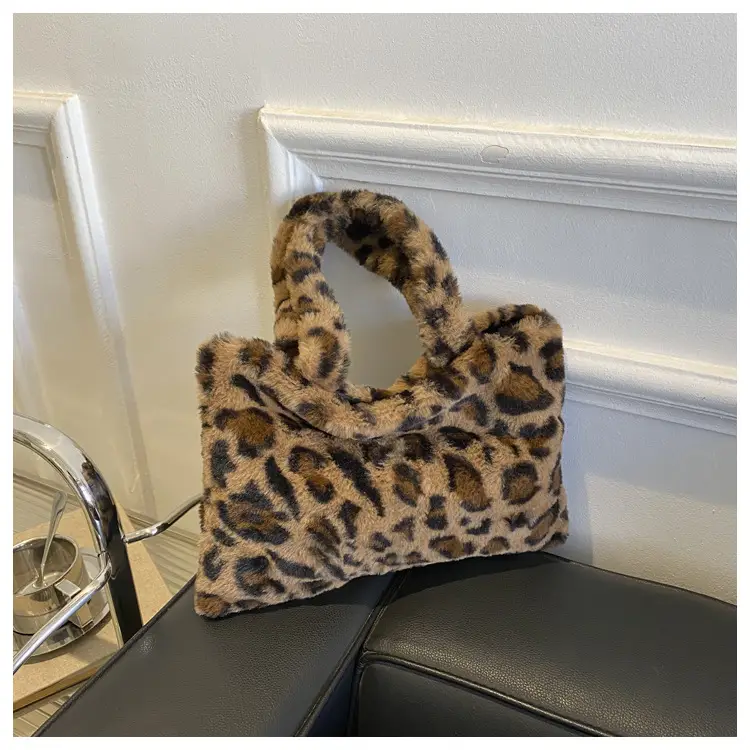 Cross-Border Bags Fashion Furry Handbags 2026 Foreign Trade Versatile Stylish Plush Women's Bags Trendy Cute Ladies' Bags — feature 32