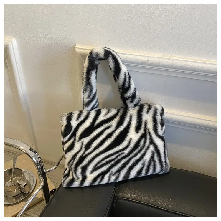 Cross-Border Bags Fashion Furry Handbags 2026 Foreign Trade Versatile Stylish Plush Women's Bags Trendy Cute Ladies' Bags — feature 34
