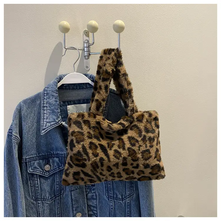 Cross-Border Bags Fashion Furry Handbags 2026 Foreign Trade Versatile Stylish Plush Women's Bags Trendy Cute Ladies' Bags — feature 44