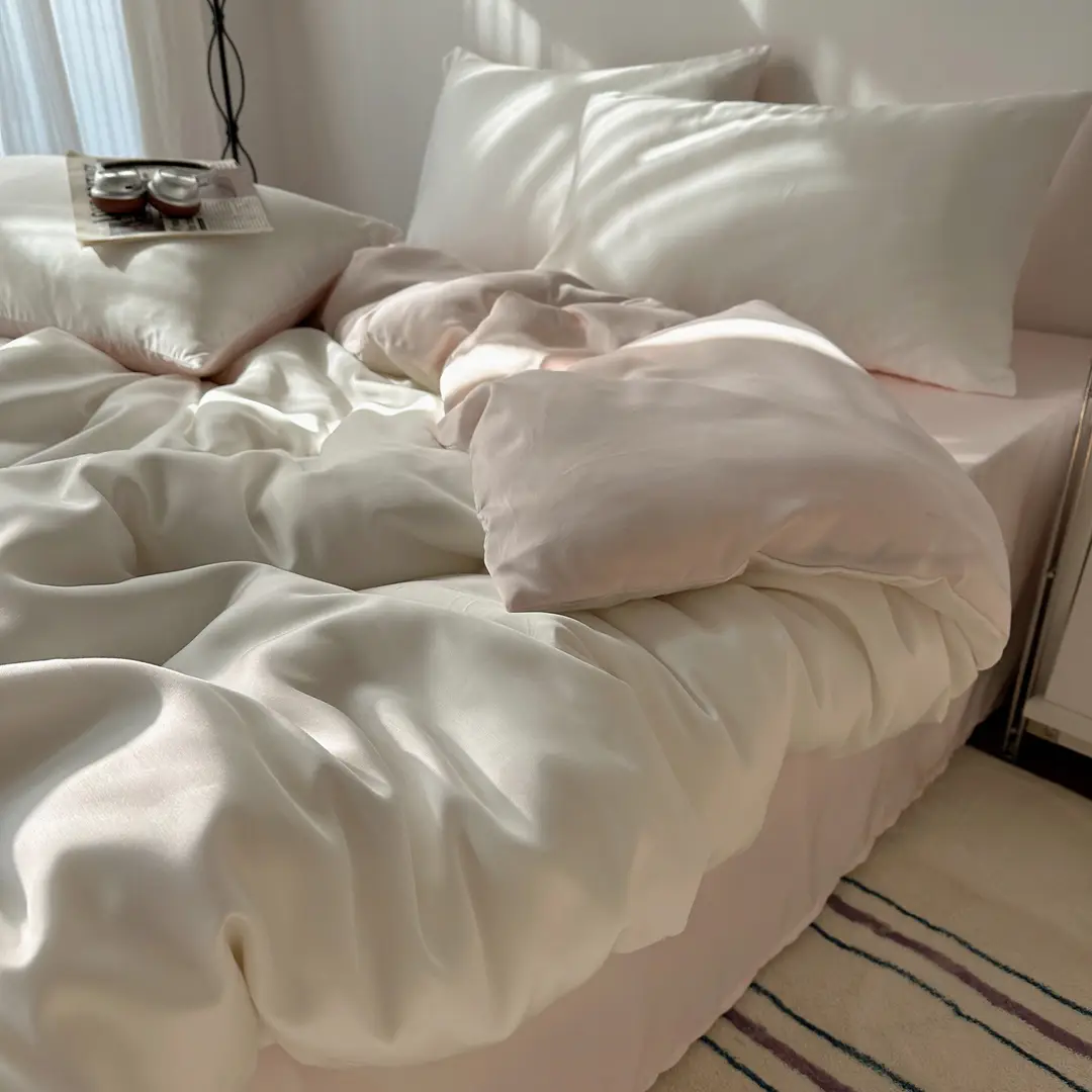 2026 New Ice Silk Four-Piece Set, Skin-Friendly and Comfortable, Suitable for Home Bedroom and Student Dormitory, Bed Sheet and Duvet Cover, Machine Washable