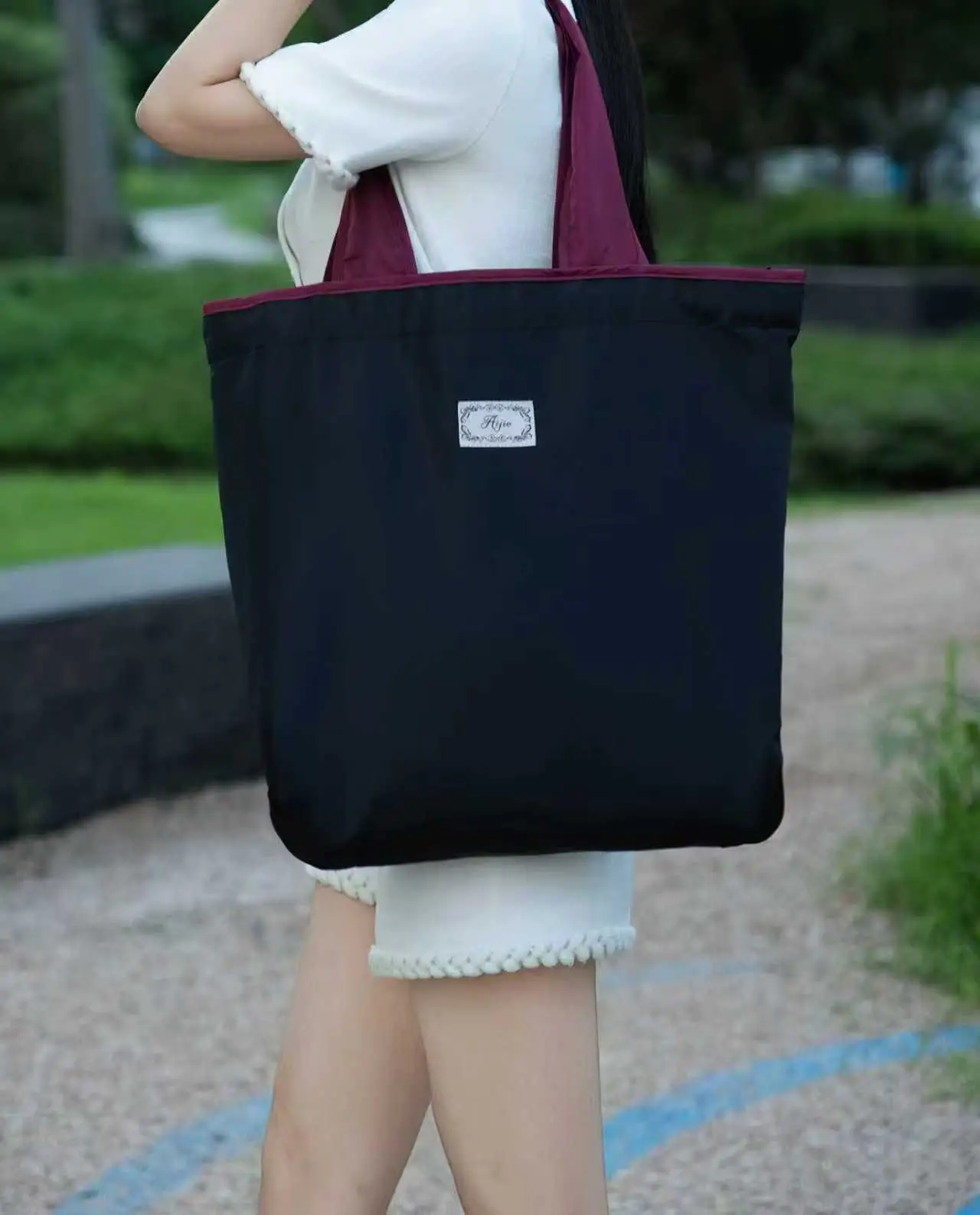 Foldable Drawstring Storage Bag Multi Color Outdoor Portable — feature 4