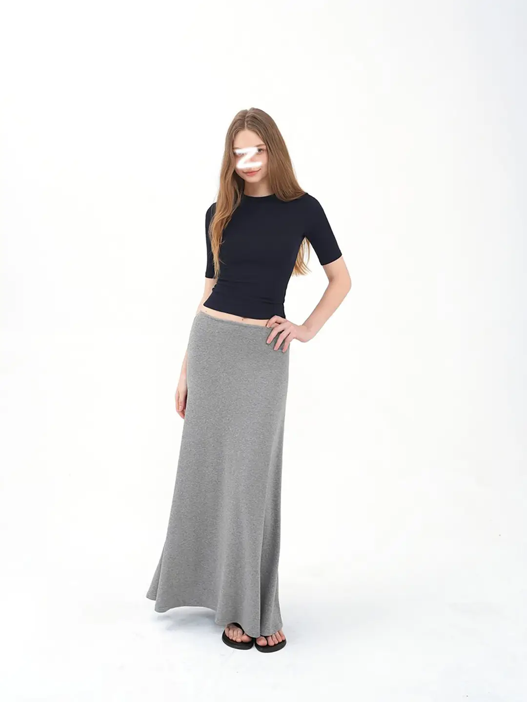 Women's Slim-Fit Round Neck Mid-Sleeve T-Shirt, Flattering and Versatile, Solid Color, Simple Design, Spring/Summer 2026