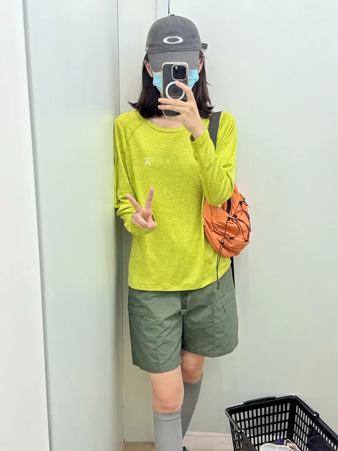 Lightweight Moisture-Wicking Quick-Drying Clothing for Women and Men, Autumn Breathable Sun Protection Long-Sleeved T-Shirt, Outdoor Hiking Badminton Clothing