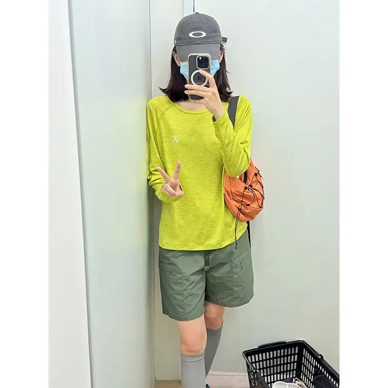 Lightweight Moisture-Wicking Quick-Drying Clothing for Women and Men, Autumn Breathable Sun Protection Long-Sleeved T-Shirt, Outdoor Hiking Badminton Clothing — feature 3