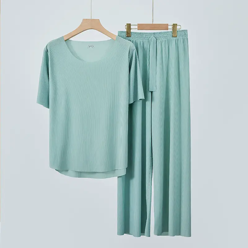 Plus-Size Summer Ice Silk Pajamas Two-Piece Short-Sleeve Set for Women, New Style Loungewear, Casual Loose Wide-Leg Pants Sleepwear