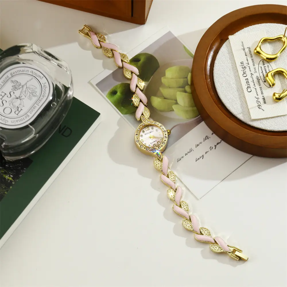 Cross-Border Popular Diamond-Encrusted Women's Watch, Student High-End Fashion Quartz Watch, Creative Steel Band Bracelet Watch Wholesale