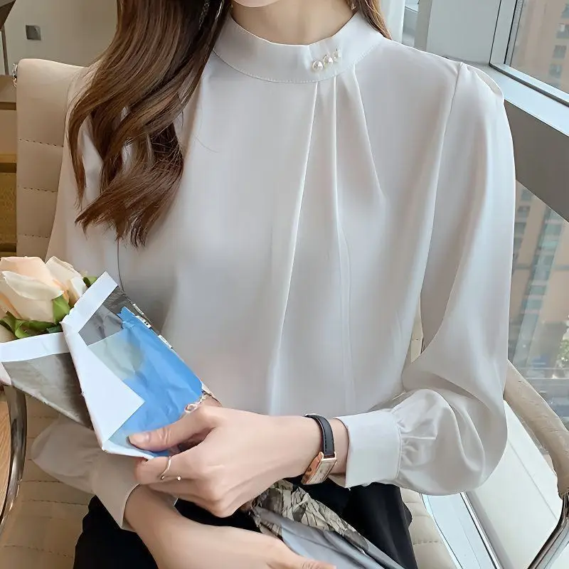 White Fashionable Women's Shirt, Autumn 2026 New Style, Professional Chiffon Blouse, Stylish Loose Fit, Slimming Long-Sleeve Top