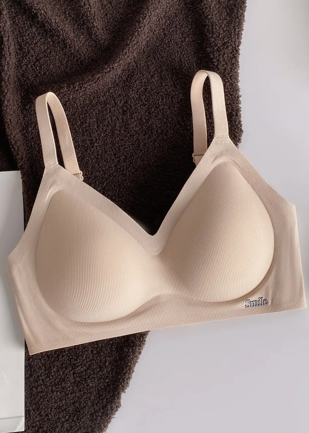 Pure Desire Seamless Nude Feel Underwear for Women, Jelly Soft Support, Side Breast Adjustment, Wireless Ultra-Thin Bra — feature 10