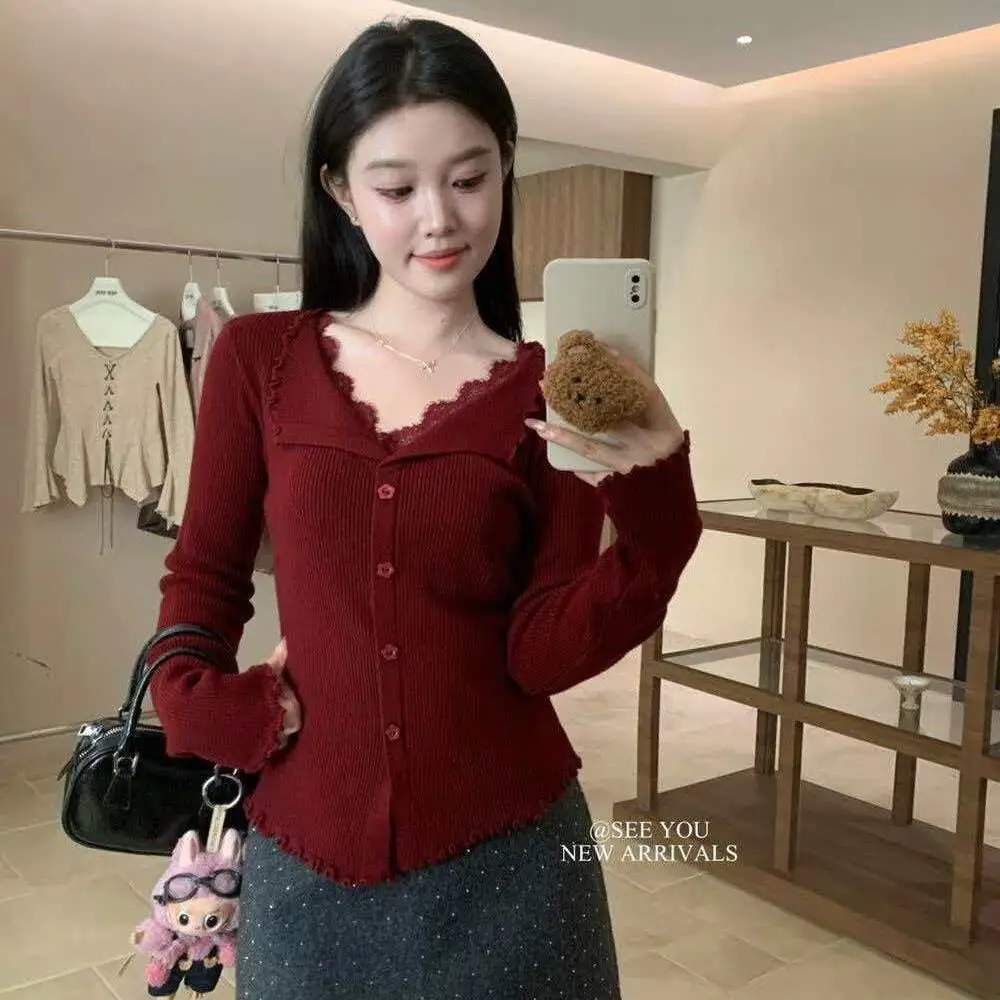 Sweater with Lace Patchwork, Faux Two-Piece Base Shirt, 2025 Autumn and Winter New Korean Style Cardigan, Casual and Stylish Top for Women