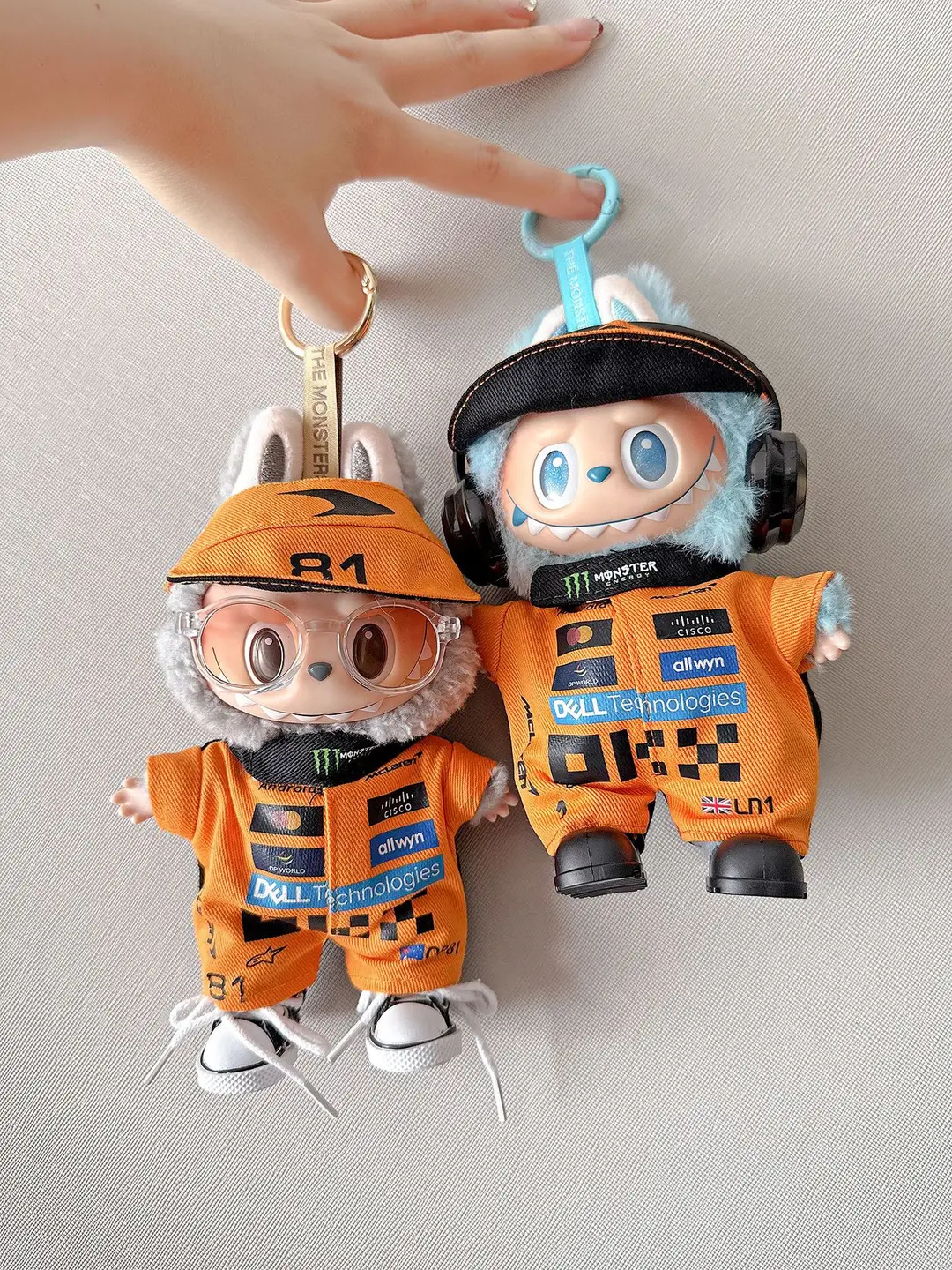 First, Second, and Third Generation Labubu Doll Clothes Racing Suit F1 Mclaren New Season 17cm Labubu Clothes and Hats Wholesale — feature 3