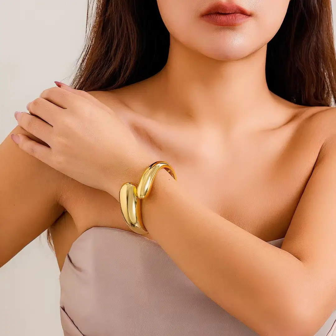 Open-Ended Gold Bracelet for Women, High-End Metallic Silver Arm Ring Jewelry, Vintage Arm Decoration Accessory for Women