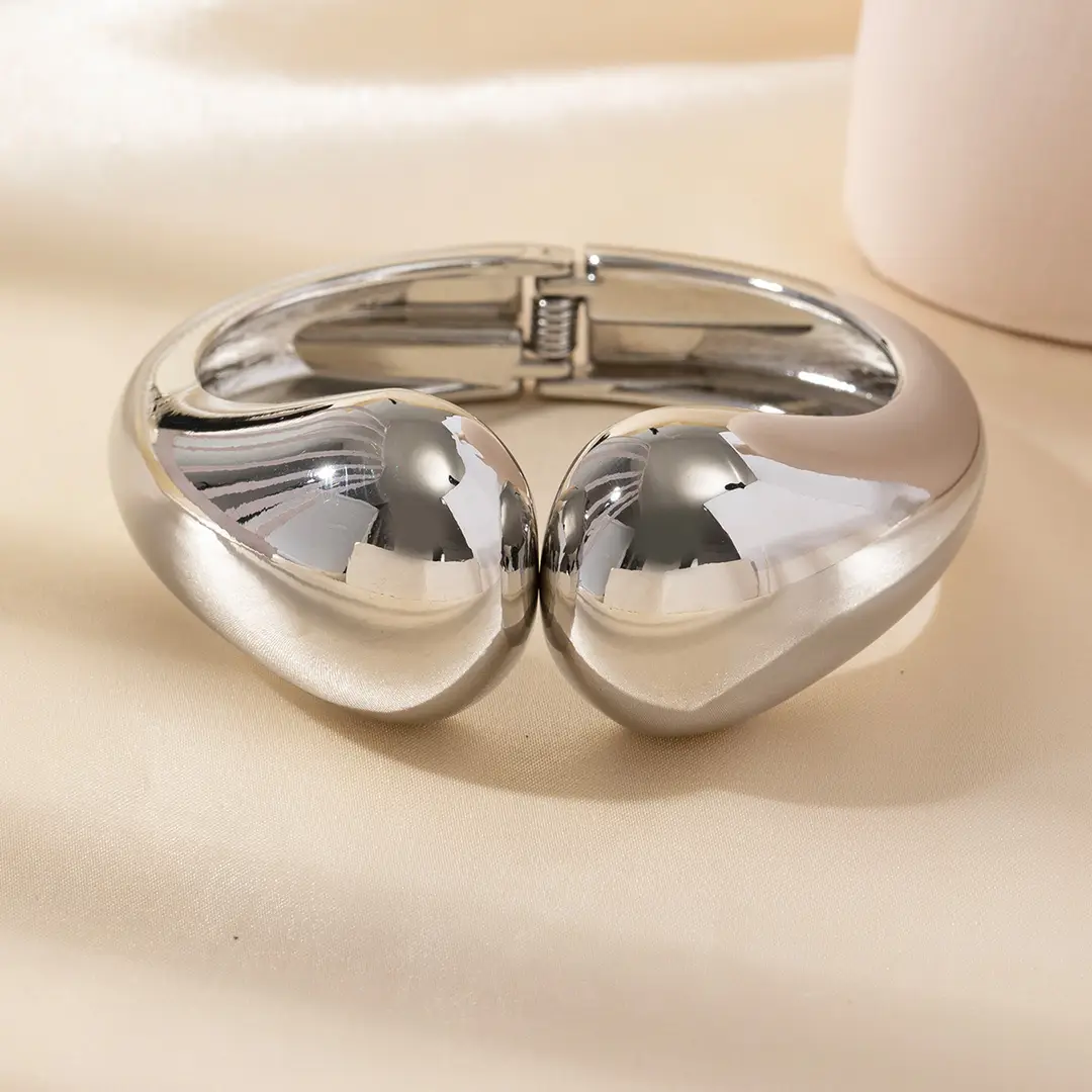 Open-Ended Gold Bracelet for Women, High-End Metallic Silver Arm Ring Jewelry, Vintage Arm Decoration Accessory for Women