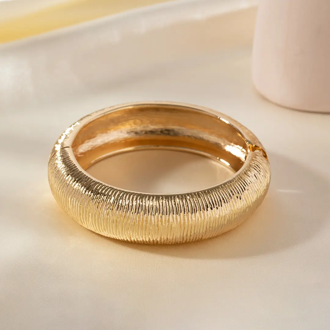 Open-Ended Gold Bracelet for Women, High-End Metallic Silver Arm Ring Jewelry, Vintage Arm Decoration Accessory for Women