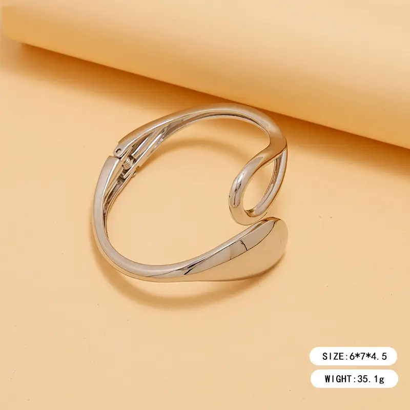 Open-Ended Gold Bracelet for Women, High-End Metallic Silver Arm Ring Jewelry, Vintage Arm Decoration Accessory for Women