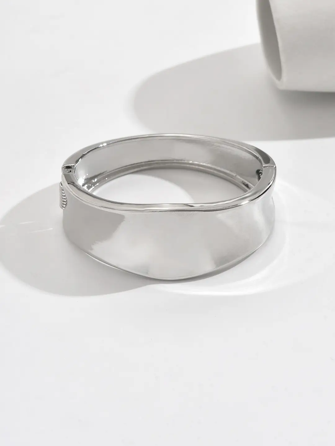 Open-Ended Gold Bracelet for Women, High-End Metallic Silver Arm Ring Jewelry, Vintage Arm Decoration Accessory for Women