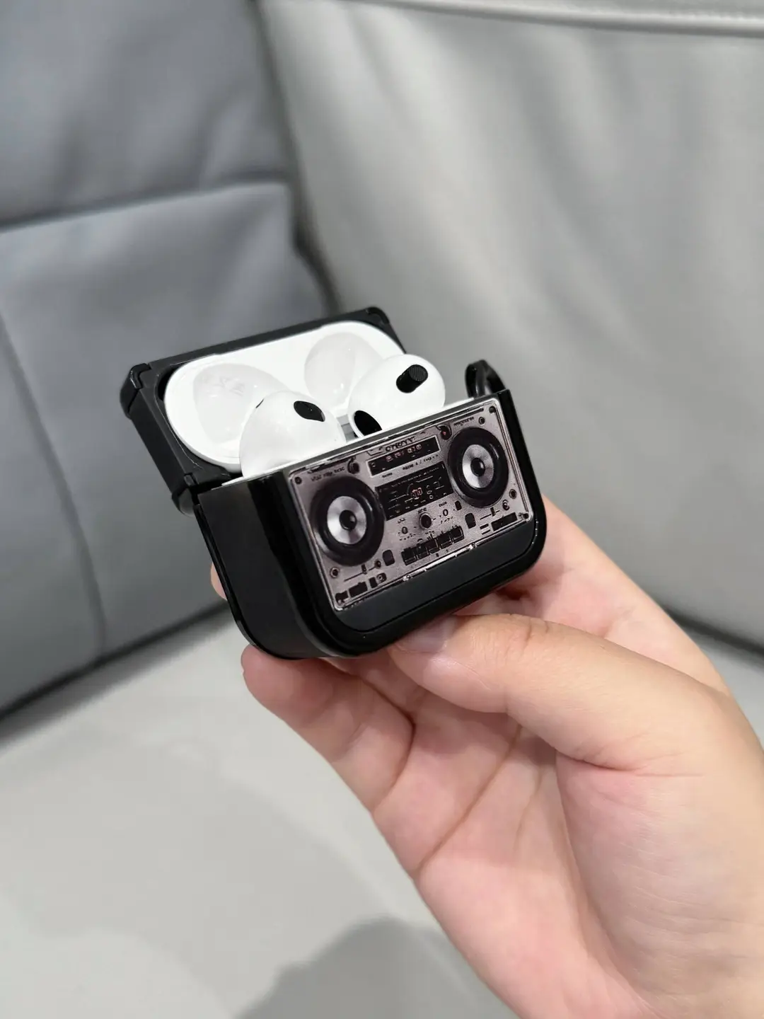 Retro Earphone Protective Case Suitable for Airpods4 Shell, Airpods3Pro Second Generation Noise Reduction Version, Fourth Generation Lanyard Box — feature 8