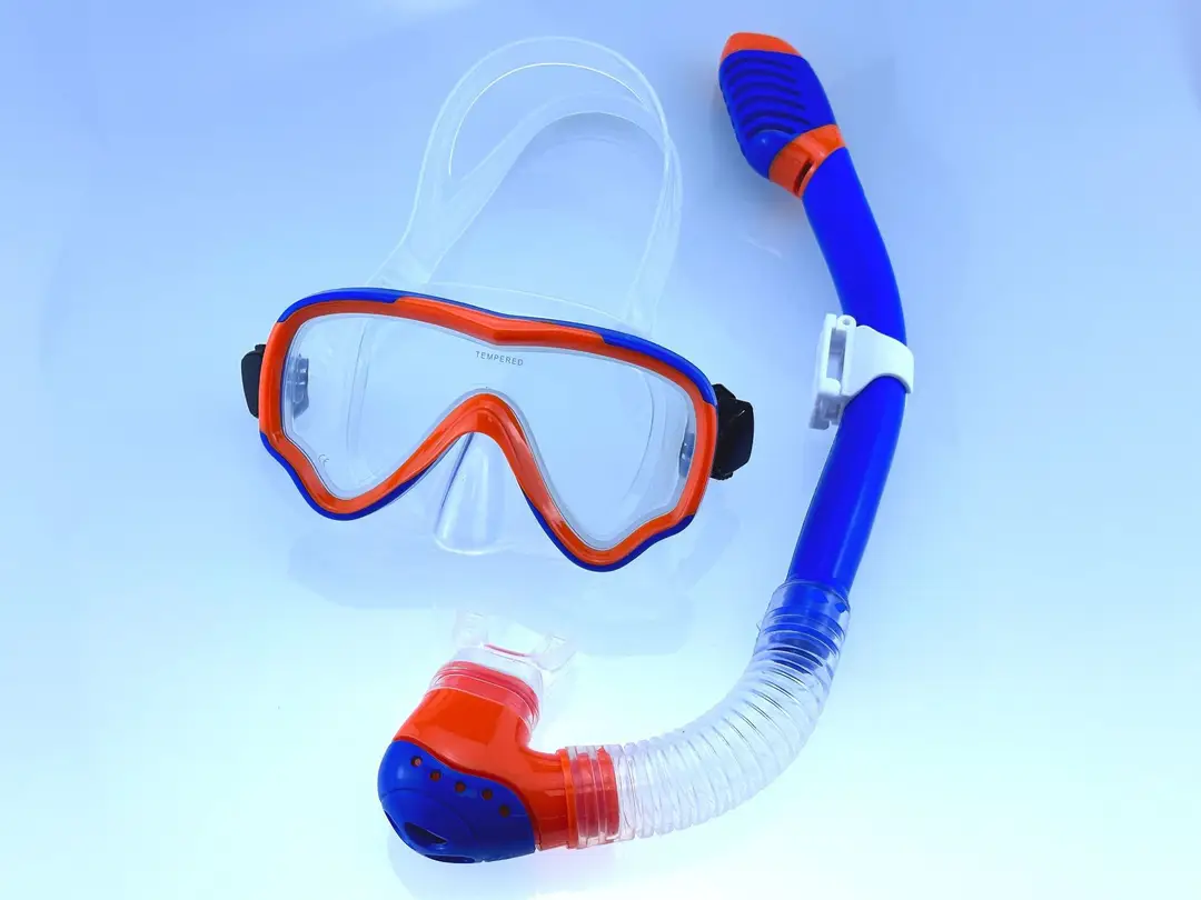Children's Snorkeling Set with Full Dry Breathing Tube, Anti-Fog Diving Goggles for Boys and Girls, Popular Cross-Border Model — feature 14