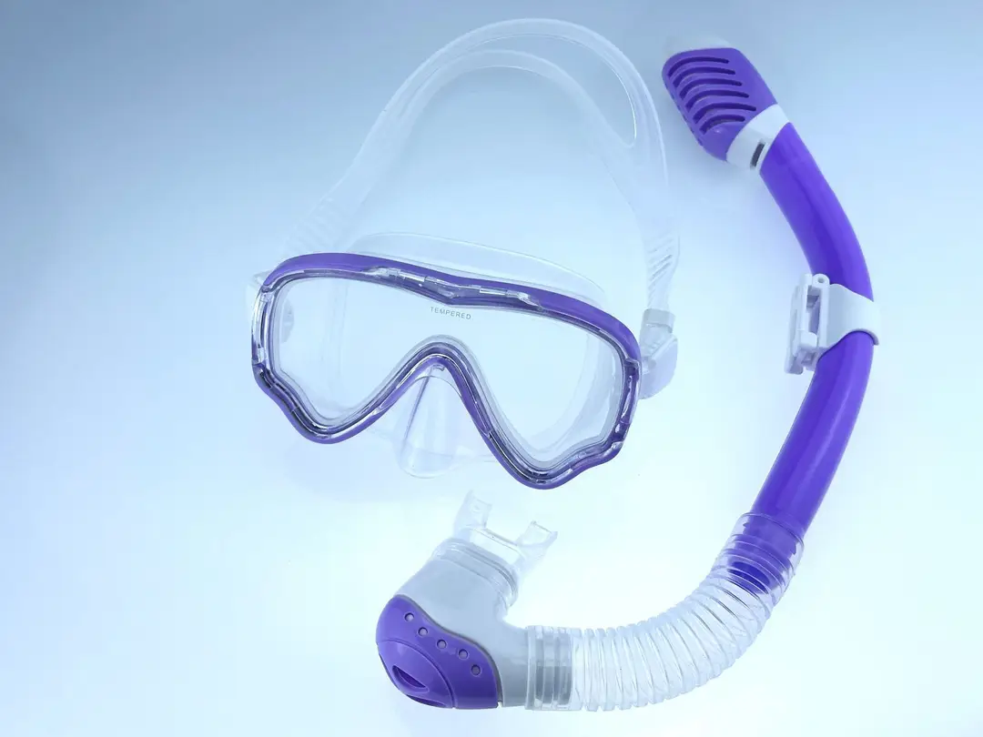 Children's Snorkeling Set with Full Dry Breathing Tube, Anti-Fog Diving Goggles for Boys and Girls, Popular Cross-Border Model — feature 17