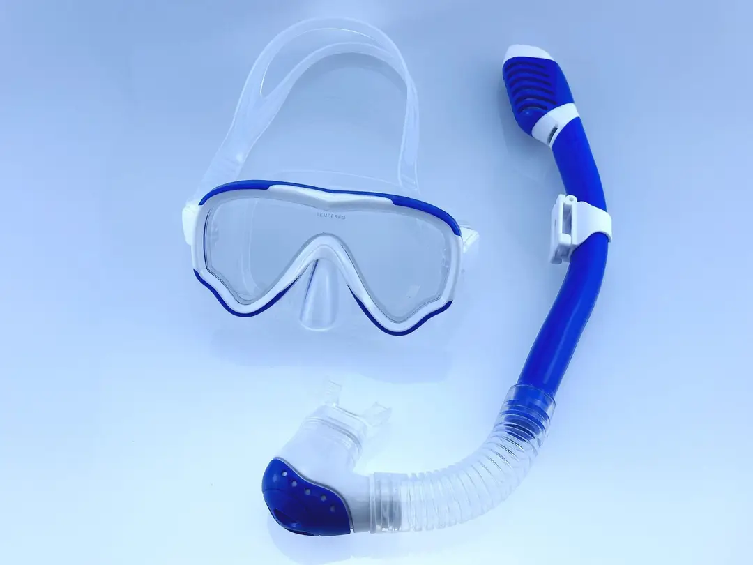 Children's Snorkeling Set with Full Dry Breathing Tube, Anti-Fog Diving Goggles for Boys and Girls, Popular Cross-Border Model — feature 19