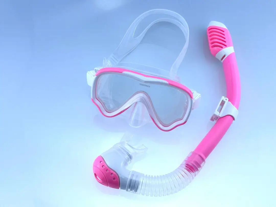 Children's Snorkeling Set with Full Dry Breathing Tube, Anti-Fog Diving Goggles for Boys and Girls, Popular Cross-Border Model