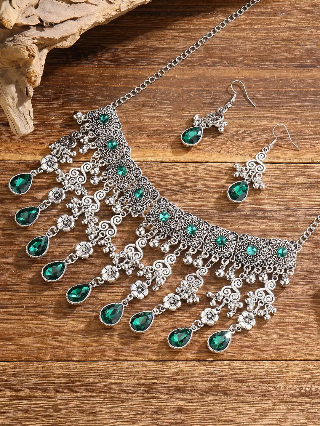 Factory Direct Sales Cross-Border New Multi-Layered Indian Style Tassel Necklace and Earrings Jewelry Set with Exotic Style Crystal Inlays — feature 16