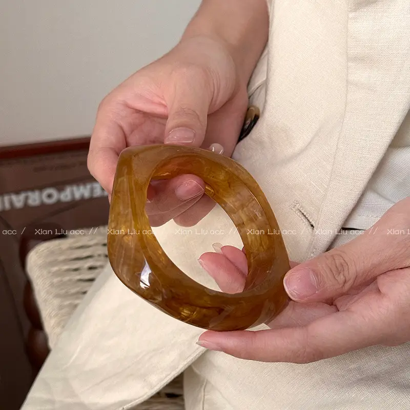 Acetate Ring Bracelet for Women 2026 New Vintage Stackable Bracelet Light Luxury Niche Exquisite High-End Bracelet — feature 9