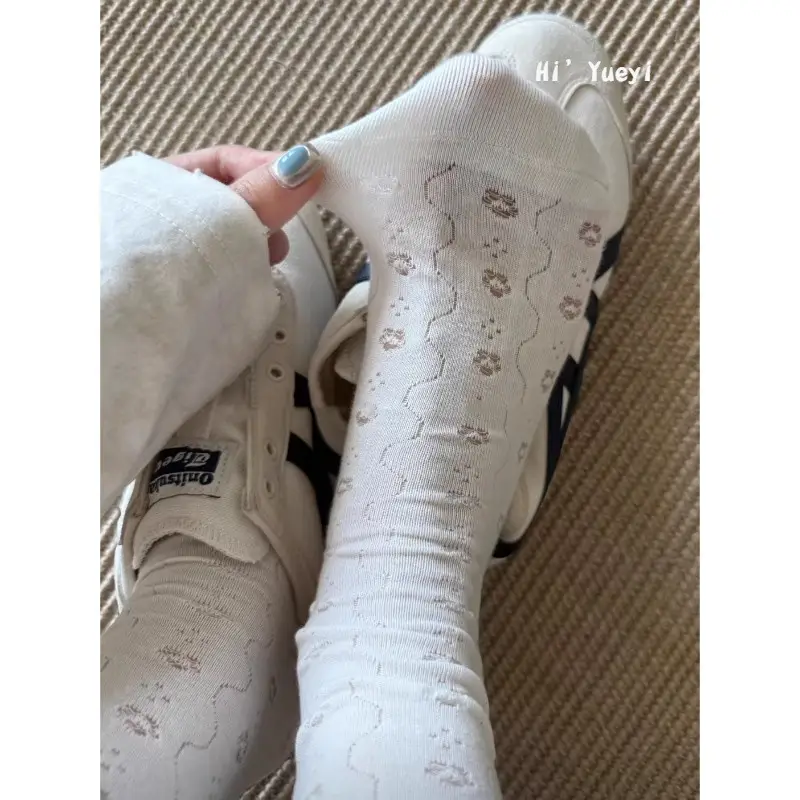 Trendy Heart-Shaped Hollow-Out Women's Socks, New Spring/Summer Style, Solid Color Lace Splicing, Mesh Breathable Mid-Calf Socks