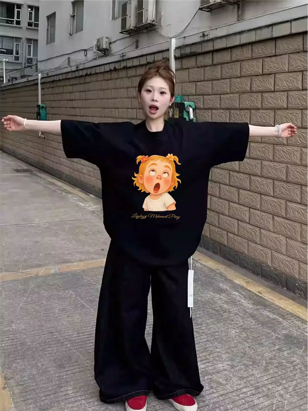 Black Pure Cotton Short-Sleeved T-Shirt for Women, Summer 2026 New Popular Style, Loose Design for Students, Unique and Very Attractive Top