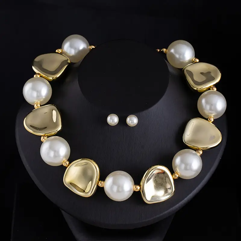 Cross-Border Exclusive Supply of Irregular Geometric Beaded Necklace and Earring Set, French Retro European and American Exquisite Pearl Clavicle Chain