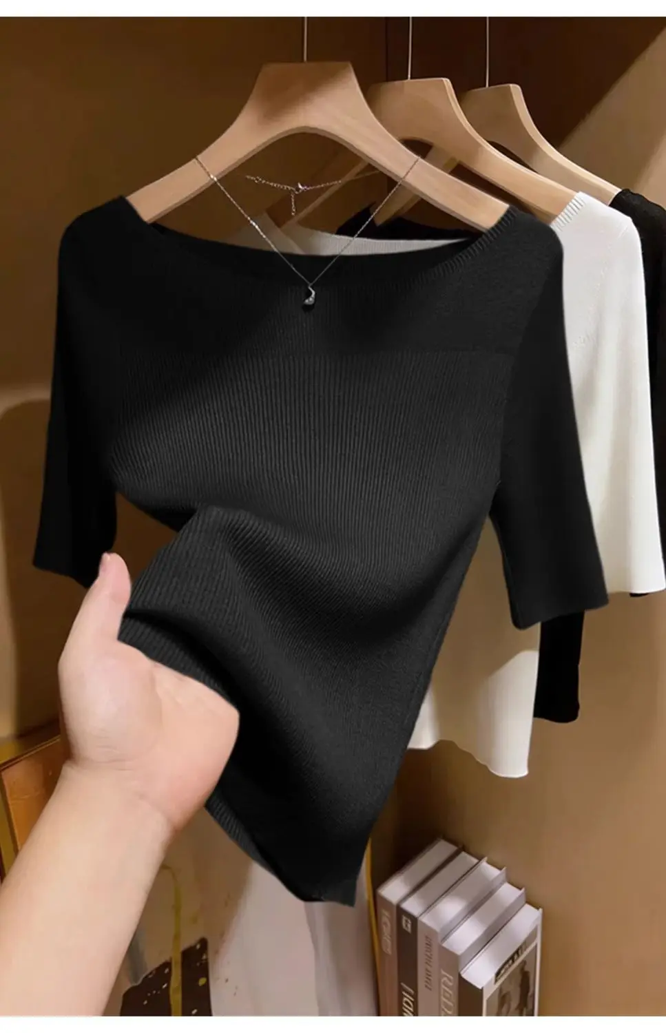French-Style Light-Colored Off-The-Shoulder Slim-Fit Knit Top for Women, Spring and Summer, Half-Sleeve, Gentle Style, Base Shirt — feature 4