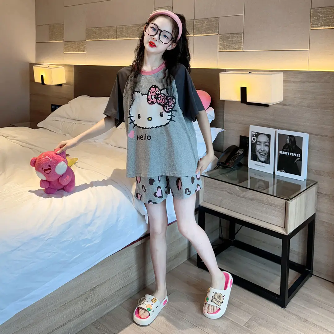 Girls' Pajamas Summer Children's Thin Short-Sleeved Shorts Set 2026 New Cartoon Style Home Wear for Older Girls