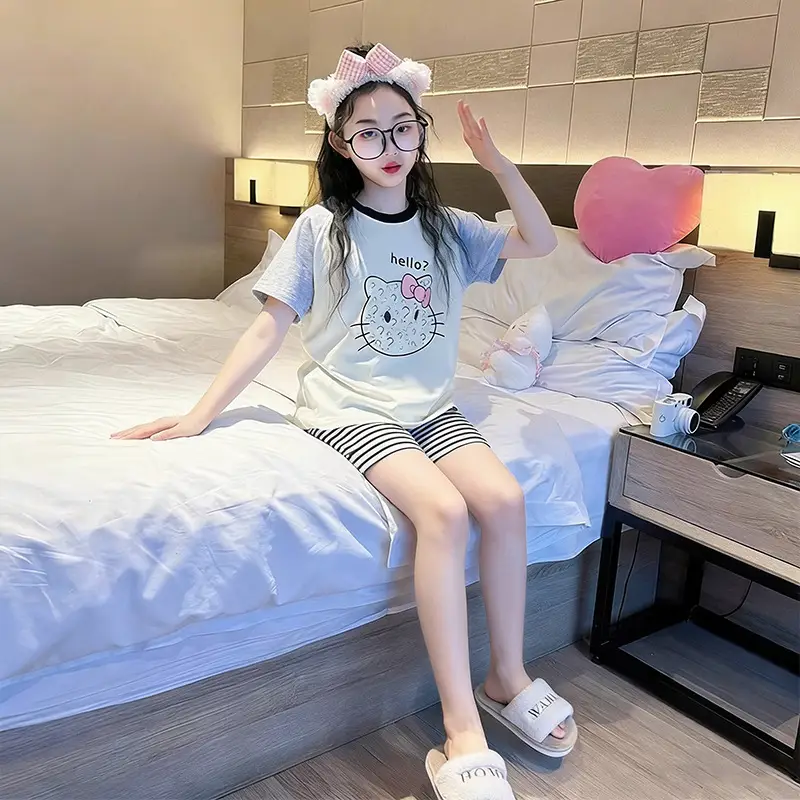 Girls' Pajamas Summer Children's Thin Short-Sleeved Shorts Set 2026 New Cartoon Style Home Wear for Older Girls