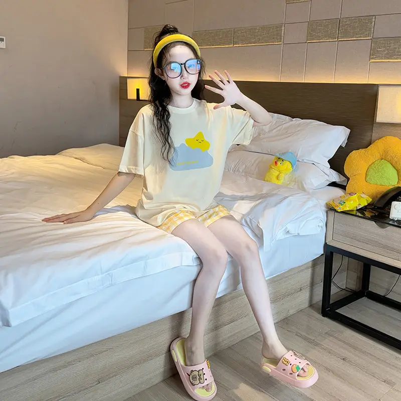 Girls' Pajamas Summer Children's Thin Short-Sleeved Shorts Set 2026 New Cartoon Style Home Wear for Older Girls