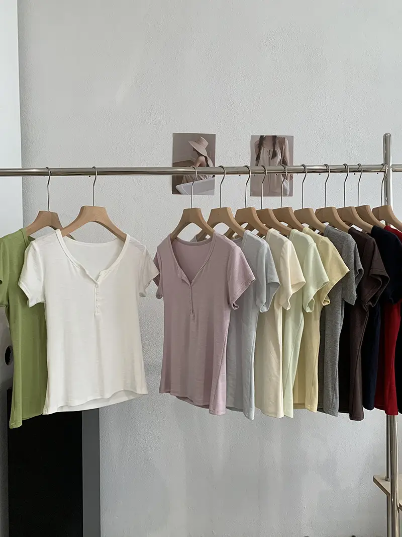 Omalai V-Neck Buttoned Short-Sleeved T-Shirt for Women 2026 Summer Slim Fit Stretchy Pure Color Top 7063