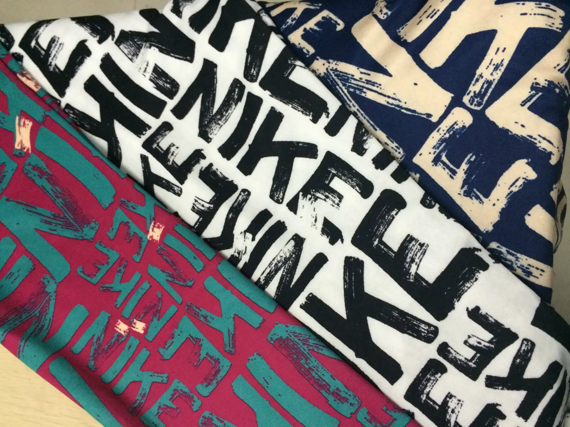 Blue English Letter Printed Ankle-Length Women's Leggings