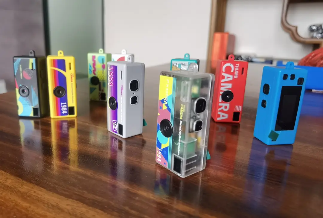 Retro Thumb Camera for Students, Small Portable Camera for Taking Photos and Videos, Pocket-Sized Trendy Photo Gadget — feature 12