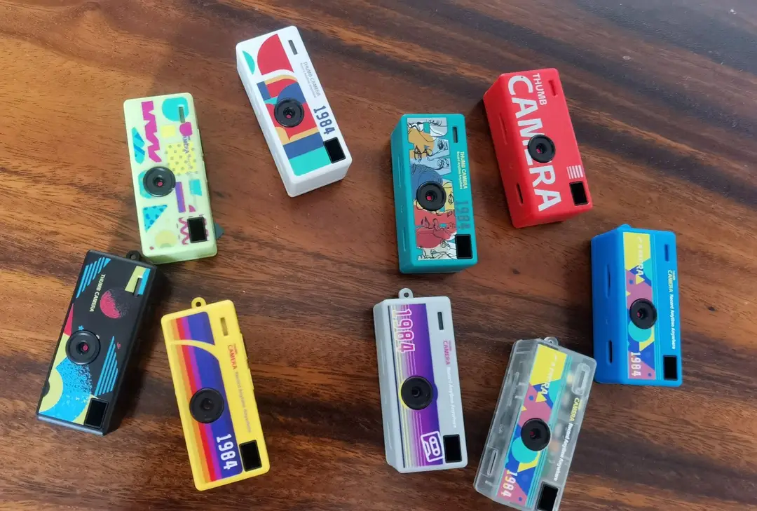 Retro Thumb Camera for Students, Small Portable Camera for Taking Photos and Videos, Pocket-Sized Trendy Photo Gadget — feature 16