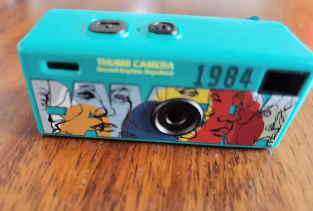 Retro Thumb Camera for Students, Small Portable Camera for Taking Photos and Videos, Pocket-Sized Trendy Photo Gadget — feature 18