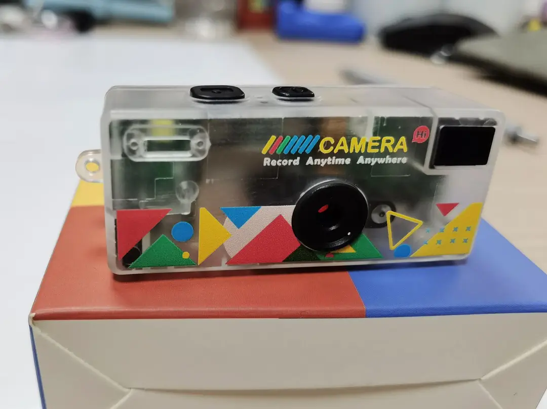 Retro Thumb Camera for Students, Small Portable Camera for Taking Photos and Videos, Pocket-Sized Trendy Photo Gadget