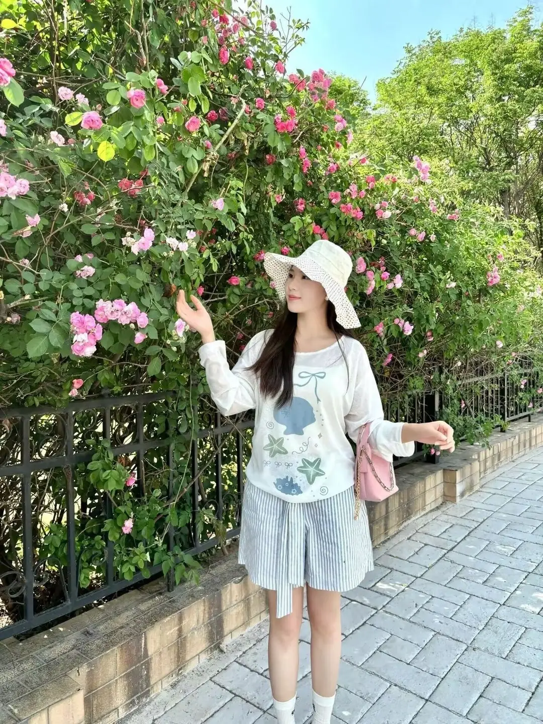 Sun Protection Cover-Up Long-Sleeve T-Shirt for Women, Unique Print, Summer Design, Stylish, Cute, Loose Fit, Versatile, Thin Top — feature 16