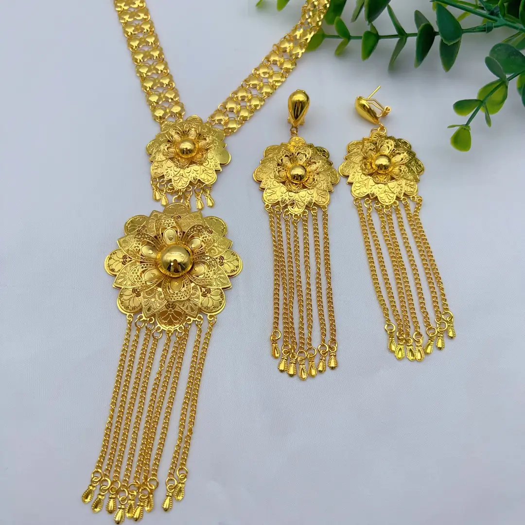 Middle Eastern Arabic Cross-Border 24K Gold-Plated Hollow Flower Earrings and Necklace Set Dubai Bride Wedding Jewelry — feature 24