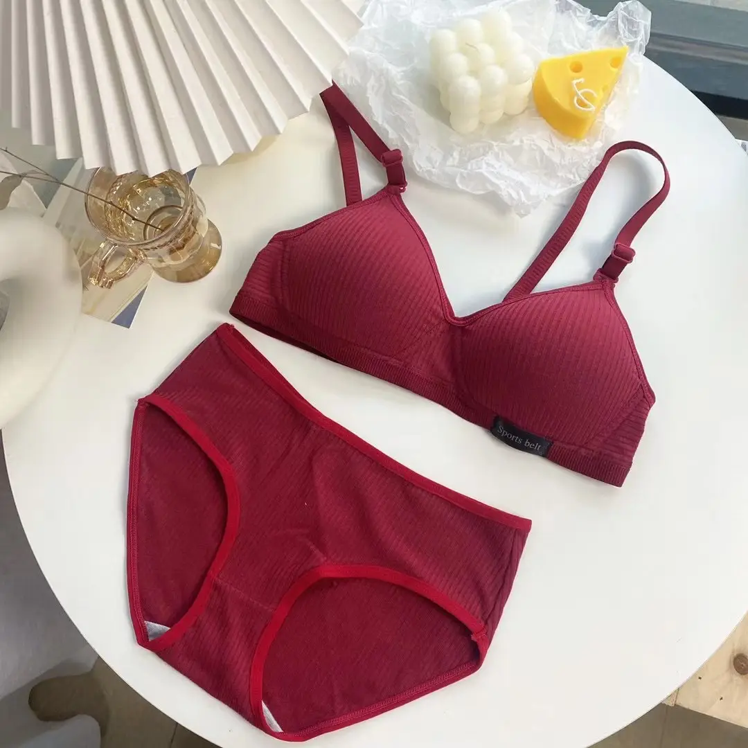 Thin, Seamless Bra for High School Students during Their Developmental Period, Comfortable for Small Busts, No Underwire, Black