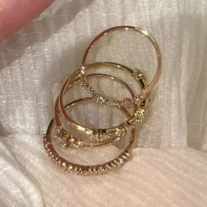 Vintage Style Fine Imitation Diamond Ring for Women, Light Luxury, High-End Feel, Niche Design, Stackable Open Ring
