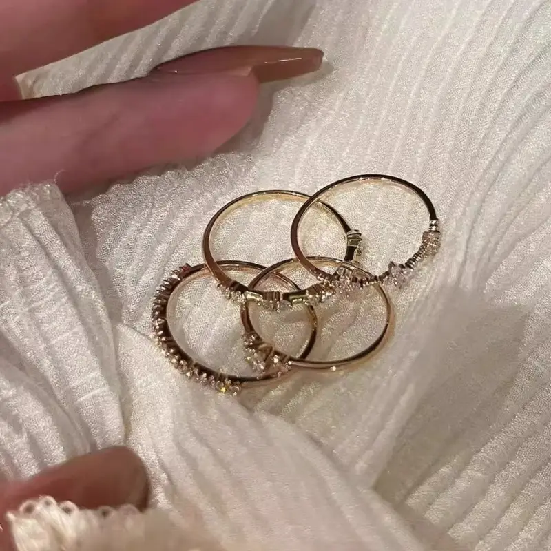 Vintage Style Fine Imitation Diamond Ring for Women, Light Luxury, High-End Feel, Niche Design, Stackable Open Ring