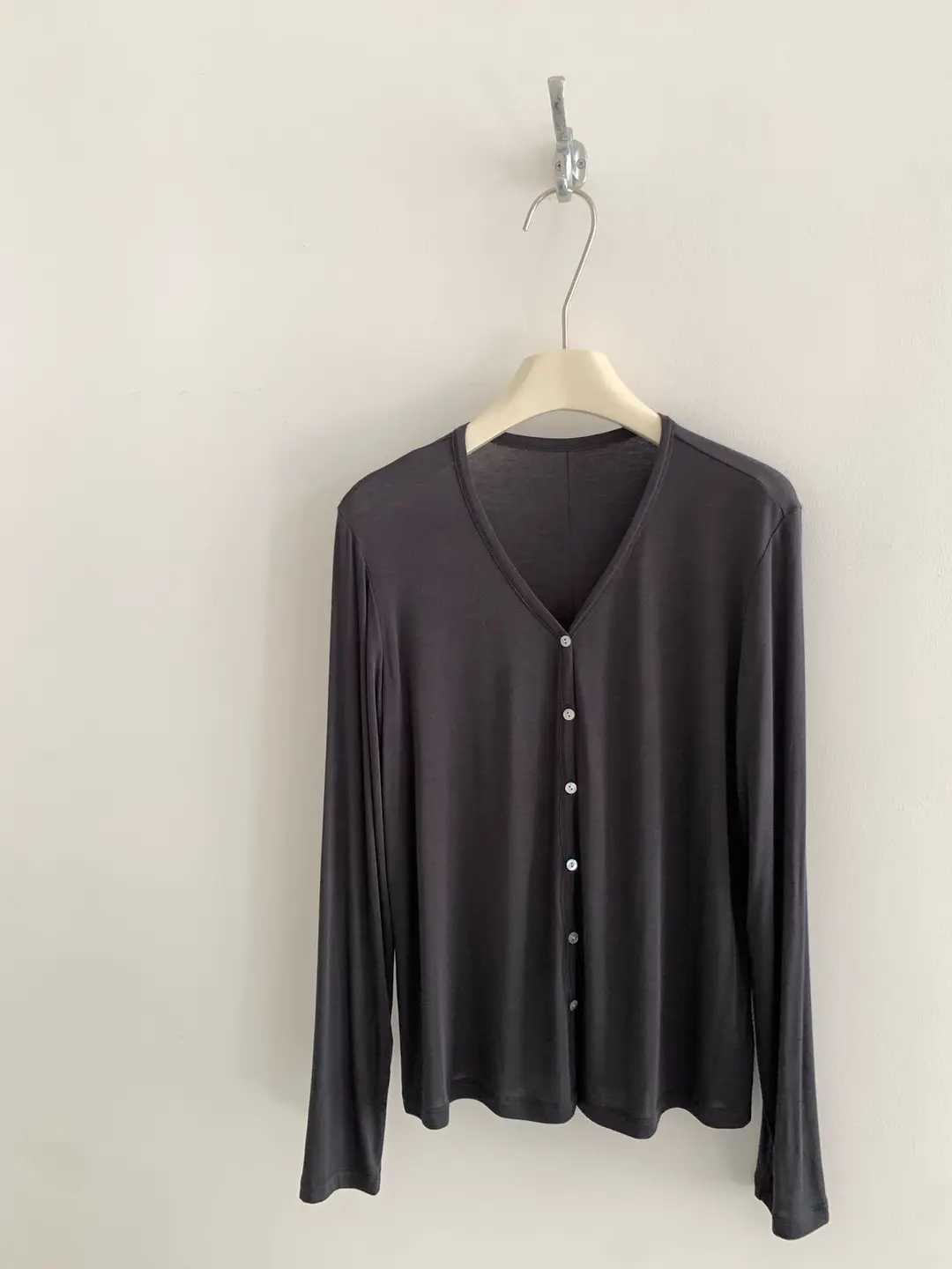 Tencel Modal Cardigan Silk Spring and Summer Lightweight Korean-Style Skin-Friendly Cotton Wool Knitwear Women's Buttoned Long-Sleeved Top - Image 11